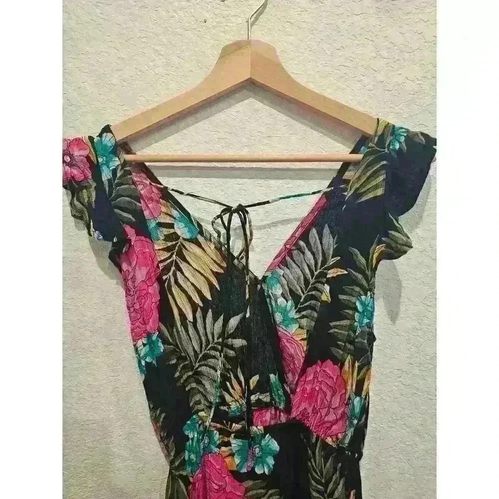 Billabong Floral Maxi Vneck. Size Medium. Tropical, vacation Dress. - Picture 3 of 7